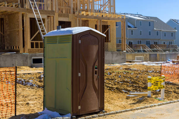 Best Portable bathroom rental  in Edgewater, MD